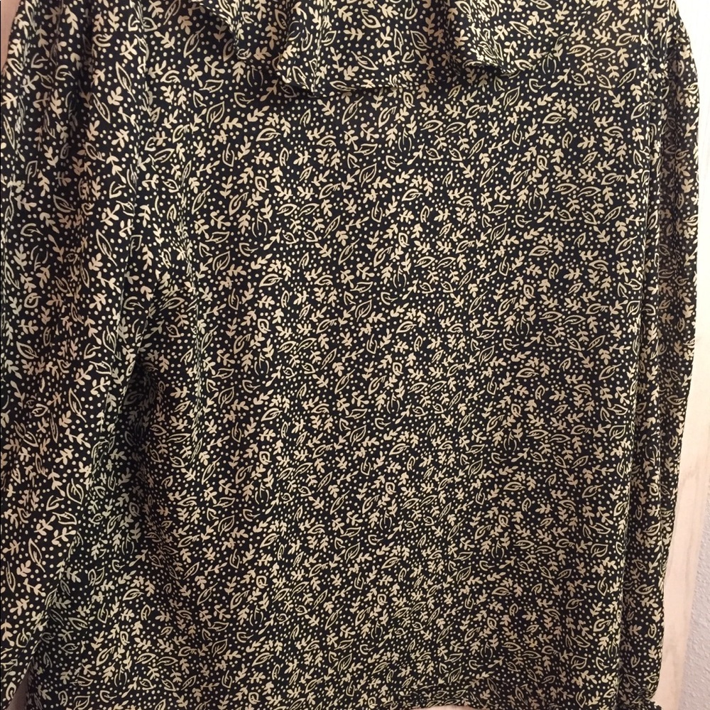 ✌🏽❤️🛍 Notations Ruffle Top Sz L - Picture 5 of 6